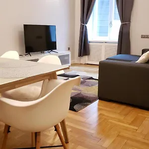 Supreme Center Apartamento Budapest